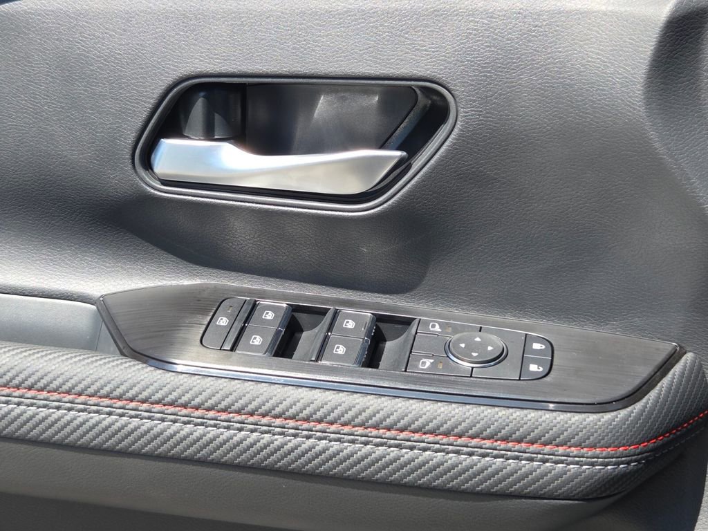 New 2026 Nissan Kicks SR image 26