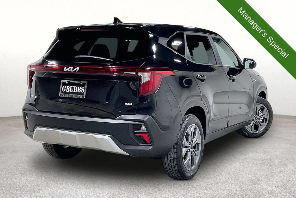 Used 2026 Kia Seltos LX AWD/4WD image 2