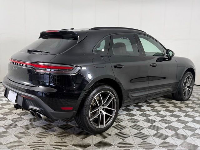 Used 2024 Porsche Macan AWD/4WD image 8