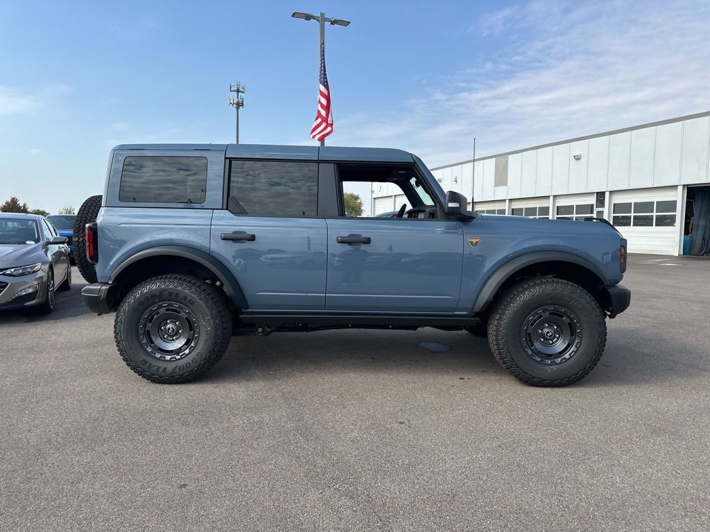 New 2025 Ford Bronco Badlands image 5