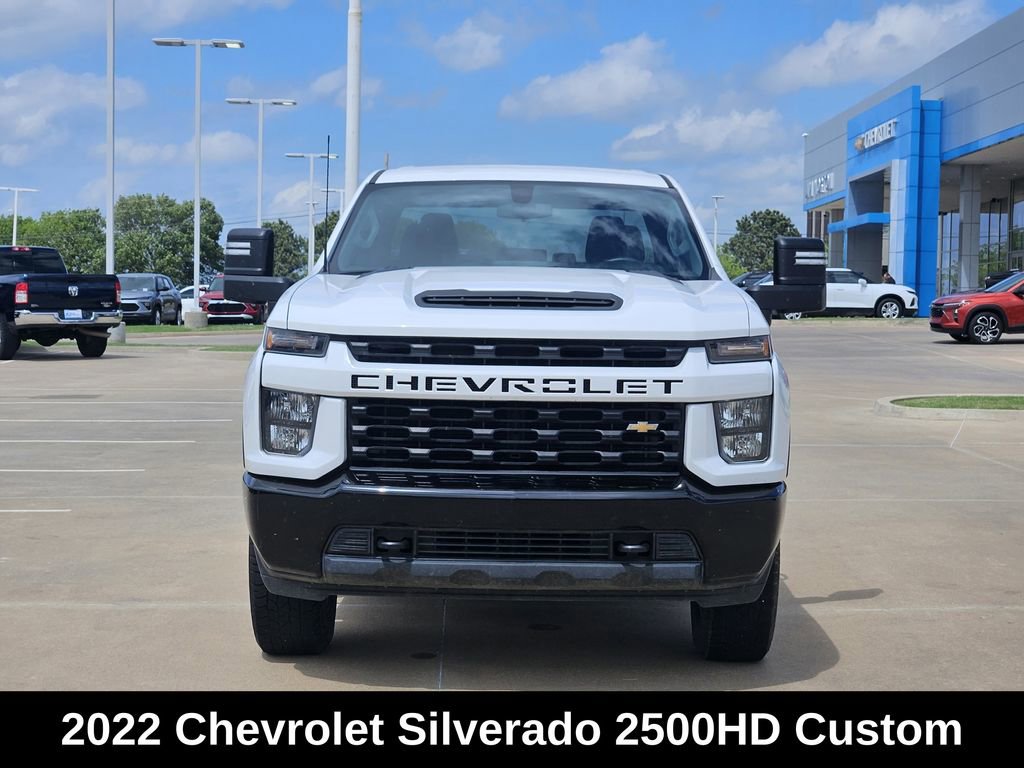 Used 2022 Chevrolet Silverado 2500 Custom RWD image 2