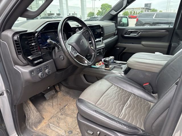 Used 2024 Chevrolet Silverado 1500 ZR2 w/ Technology Package AWD/4WD image 4