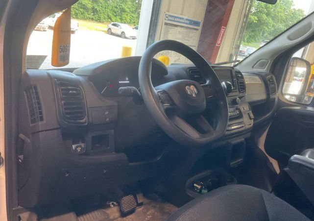 Used 2023 RAM ProMaster 2500 FWD image 2