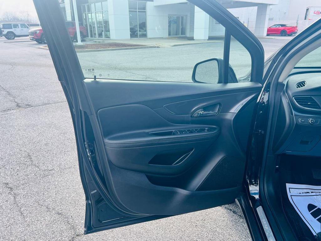 Used 2020 Buick Encore Preferred image 14