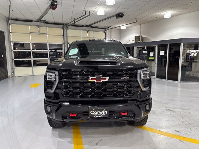 Used 2026 Chevrolet Silverado 2500 ZR2 AWD/4WD image 3