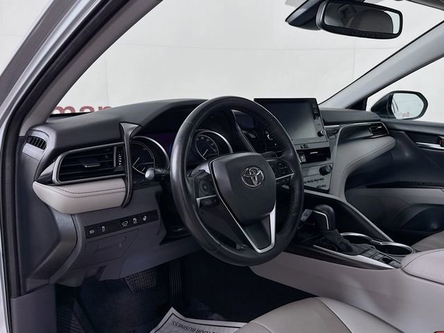 Used 2022 Toyota Camry XLE image 9