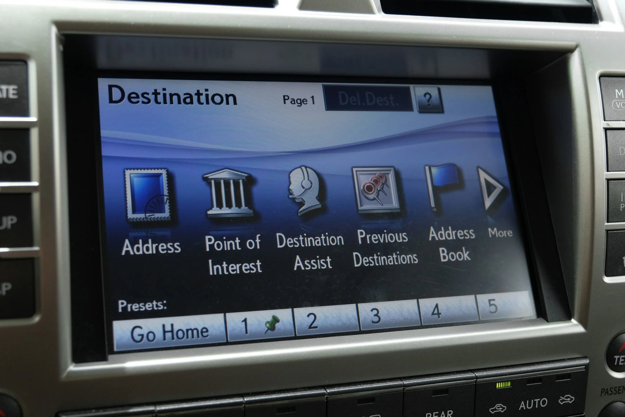Used 2013 Lexus GX 460 Premium AWD/4WD image 40