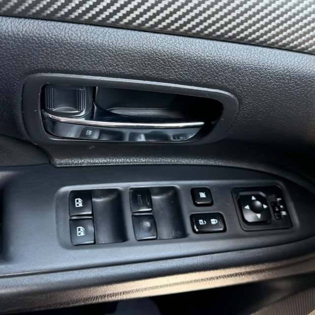 Used 2017 Mitsubishi Outlander SE FWD image 15