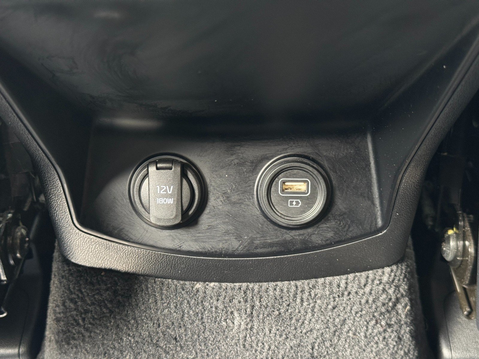 Used 2022 Kia Sorento S FWD image 31