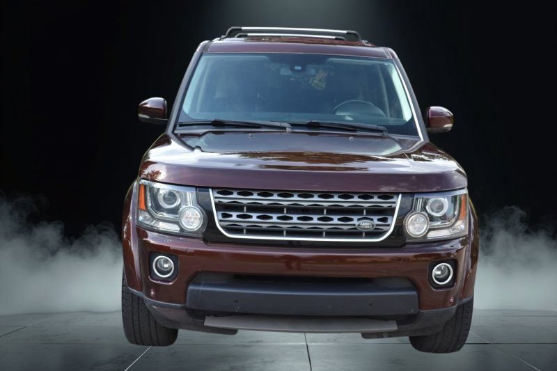 Used 2016 Land Rover LR4 HSE AWD/4WD image 4