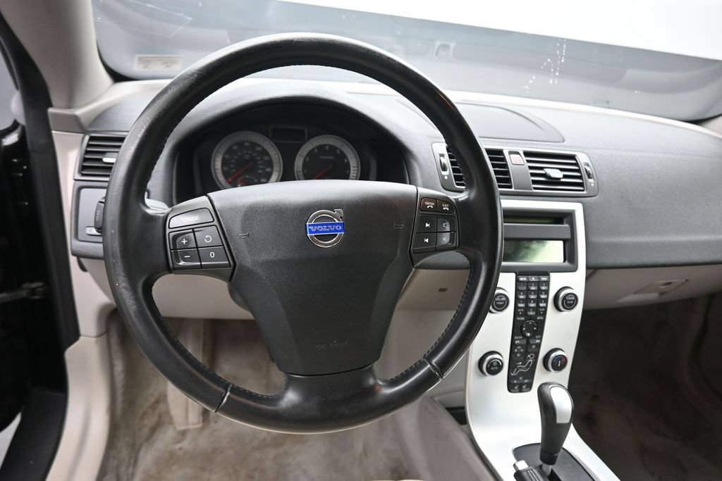 Used 2011 Volvo C70 T5 FWD image 14