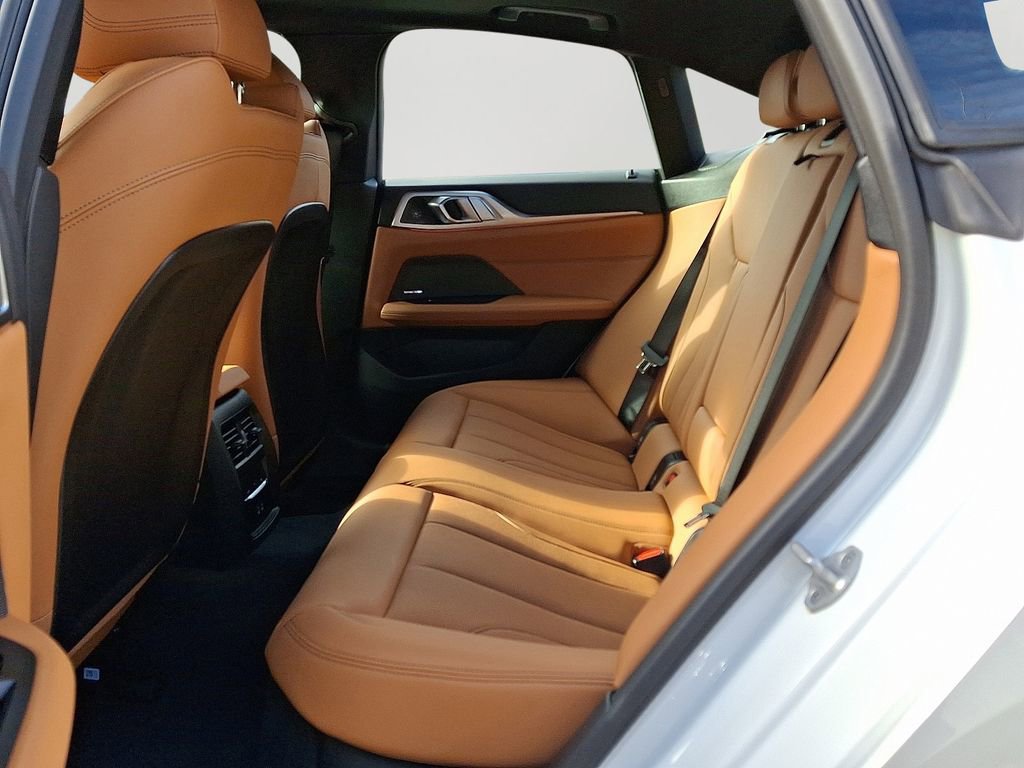 Used 2025 BMW i4 xDrive40i w/ Premium Package image 7