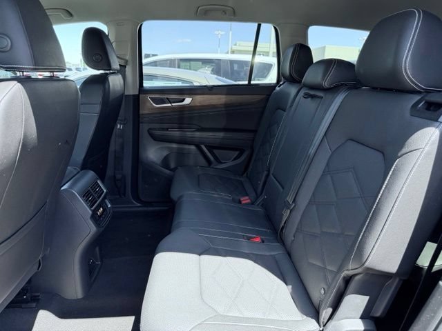 Used 2025 Volkswagen Atlas SE AWD/4WD image 20
