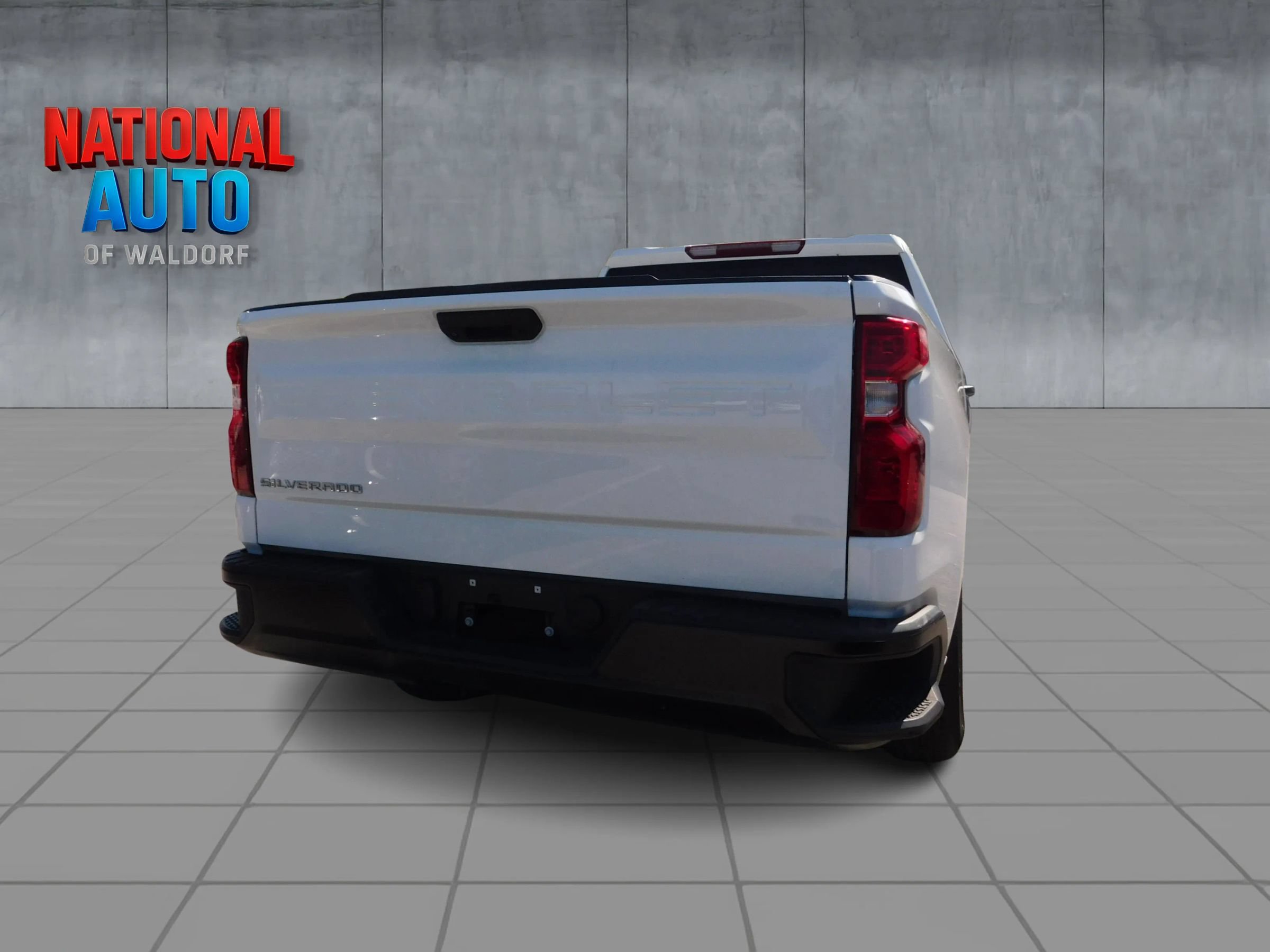 Used 2025 Chevrolet Silverado 1500 W/T RWD image 4