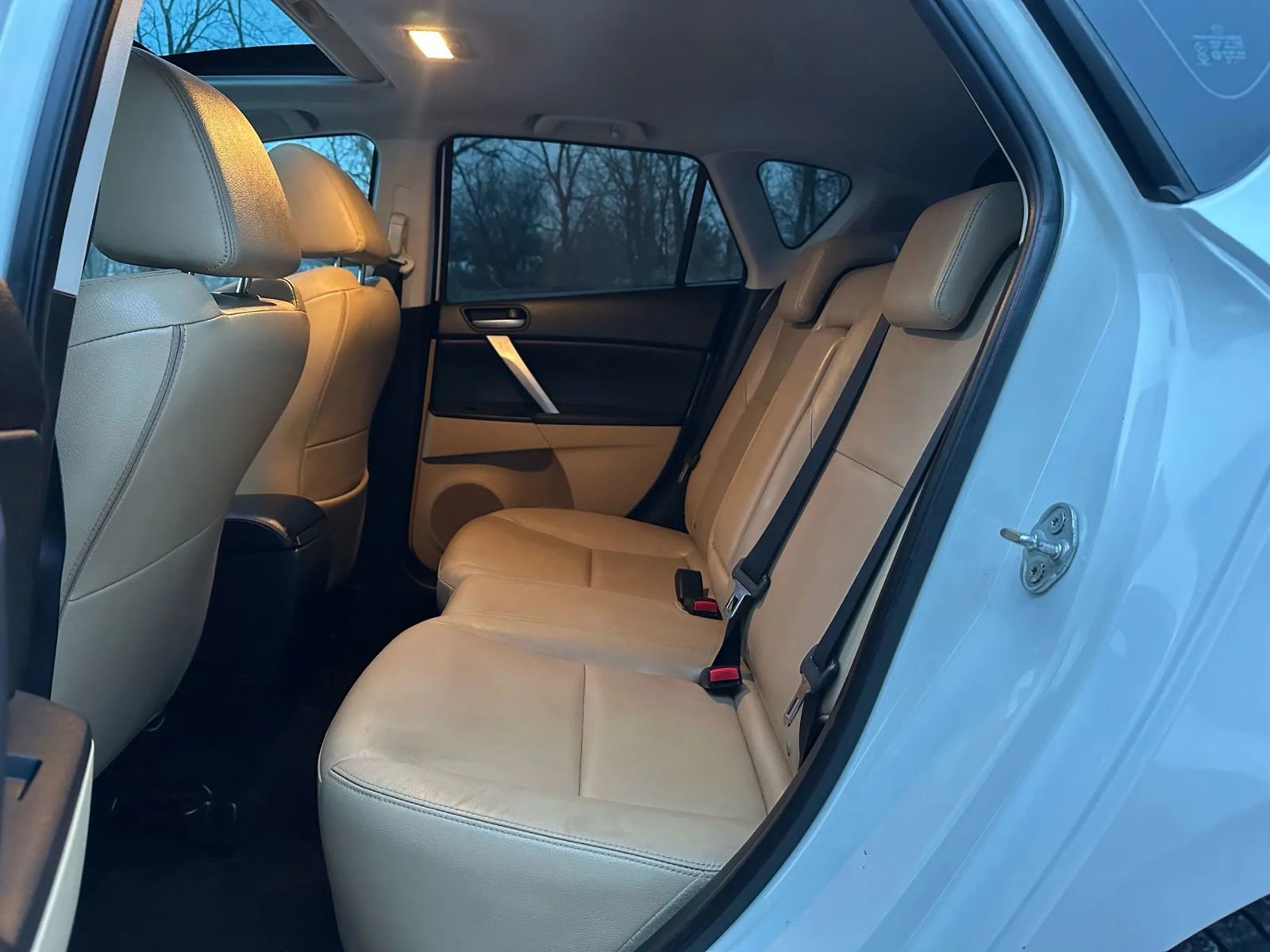 Used 2010 MAZDA MAZDA3 s Grand Touring image 17