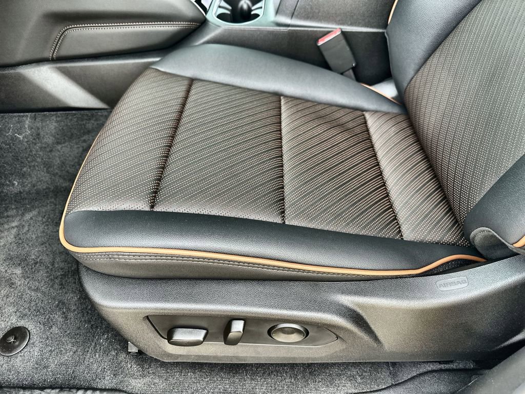 New 2026 GMC Canyon AT4 image 23