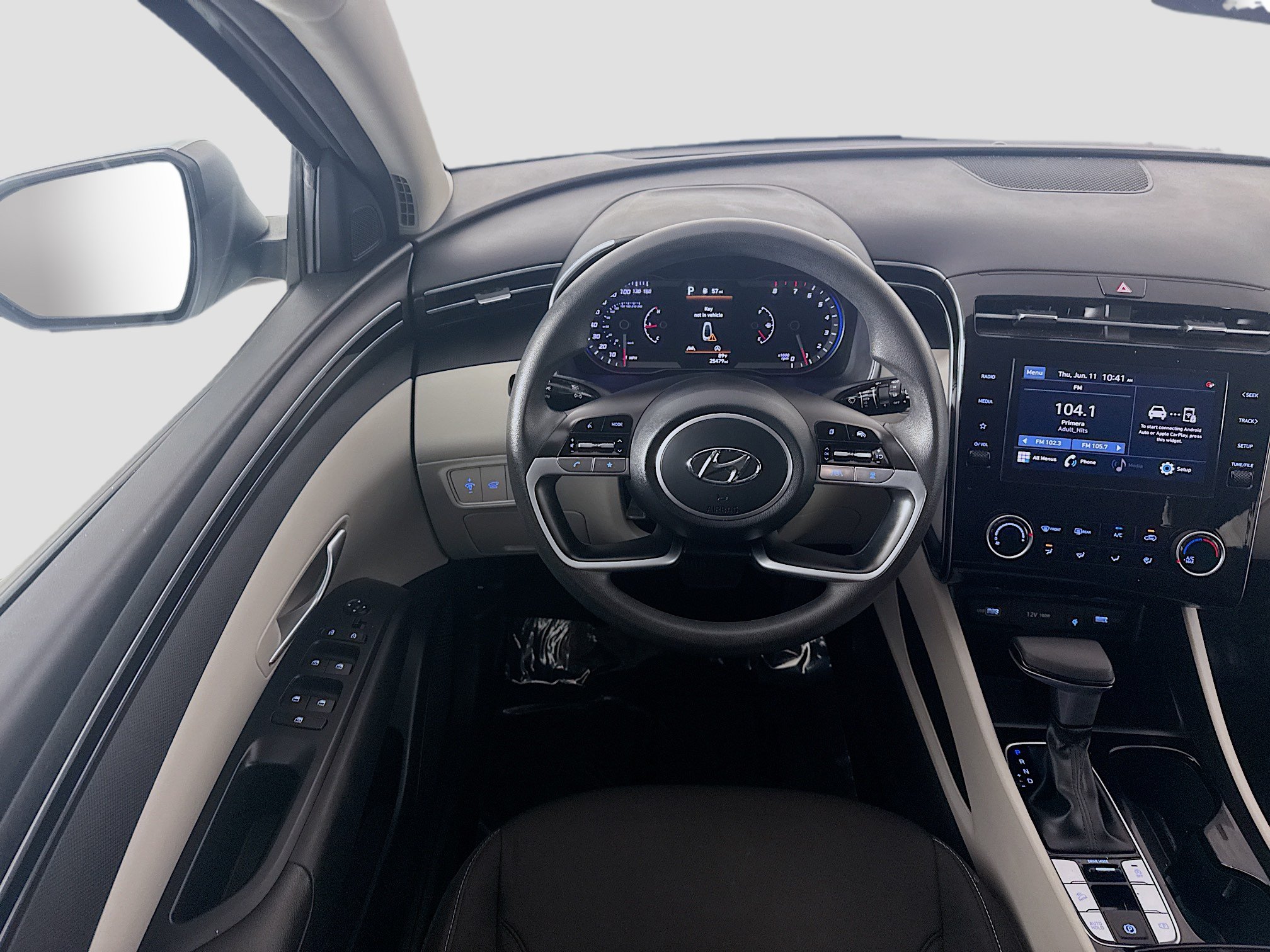 Used 2023 Hyundai Tucson SEL FWD image 17