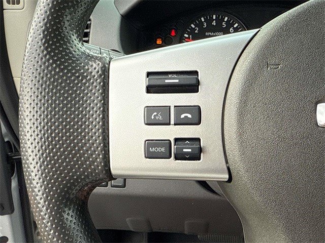 Used 2020 Nissan Frontier S image 26