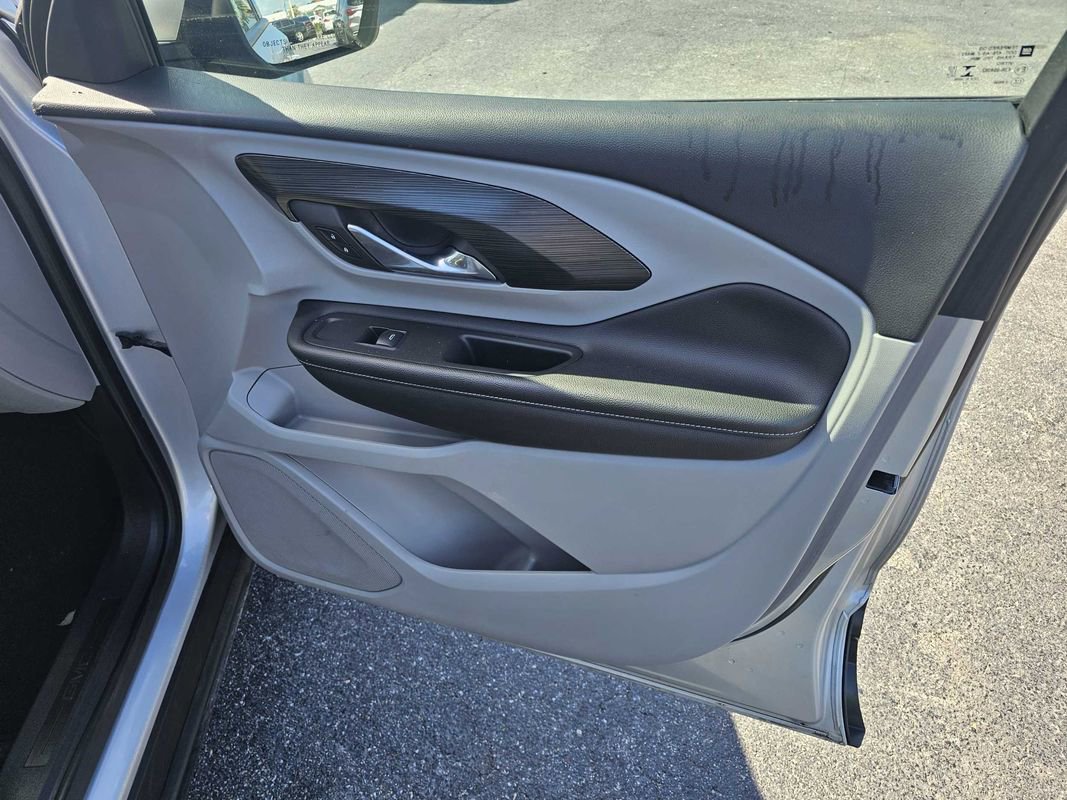 Used 2022 GMC Terrain SLT image 19