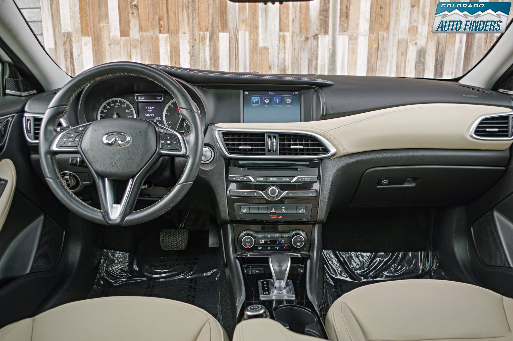 Used 2018 INFINITI QX30 Premium w/ Cargo Package AWD/4WD image 16
