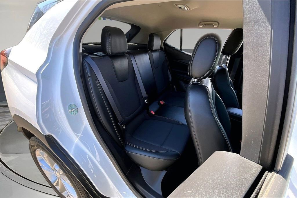 Used 2021 Buick Encore GX Preferred FWD image 28