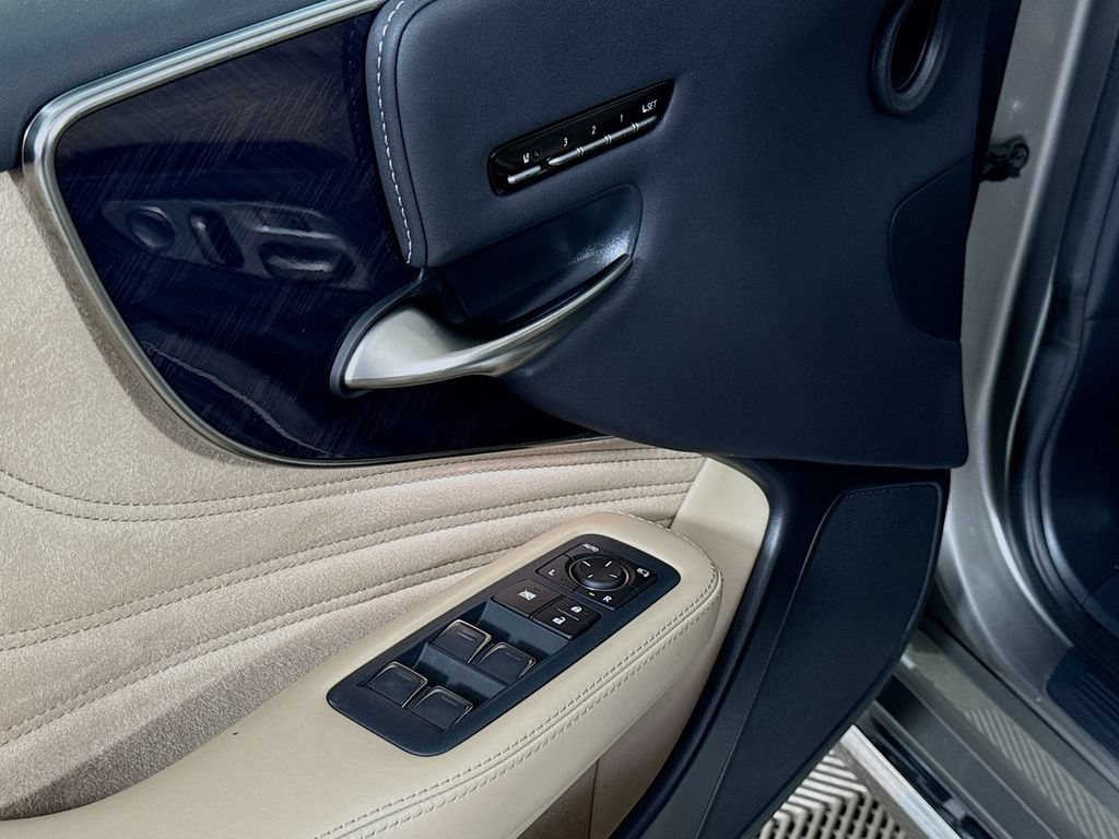 Certified 2022 Lexus LS 500 w/ Interior Upgrade Package RWD image 18