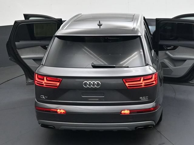 Used 2018 Audi Q7 3.0T Prestige AWD/4WD image 46
