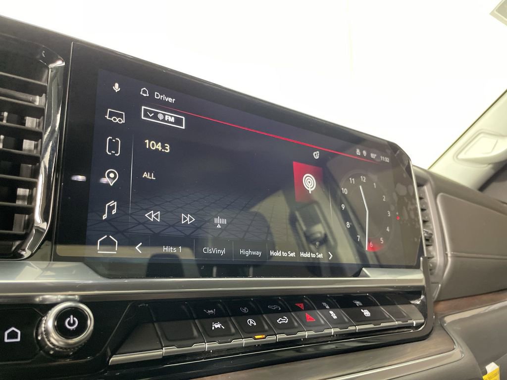 Used 2025 GMC Sierra 1500 SLT image 13