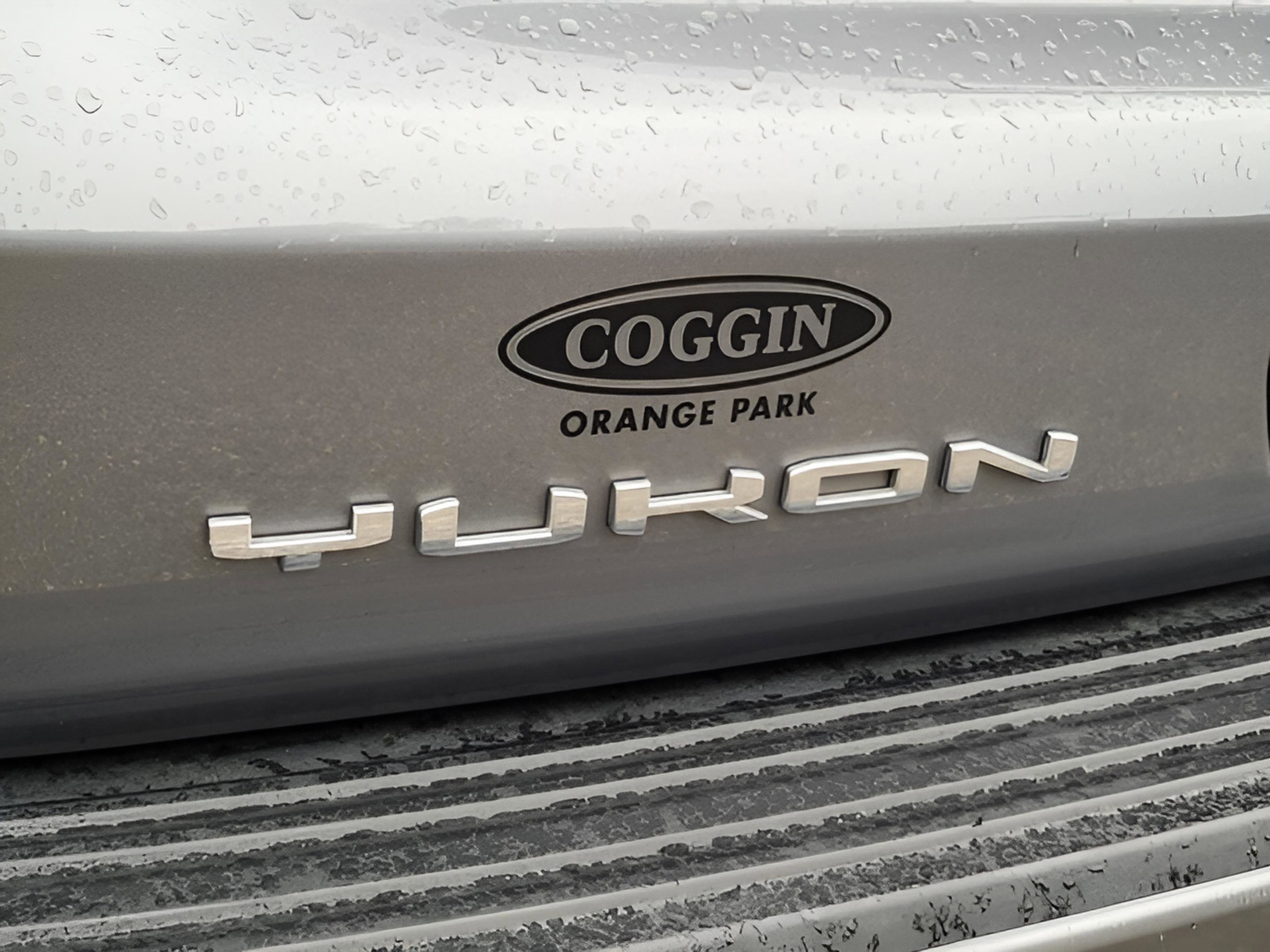 Used 2022 GMC Yukon XL SLT image 45