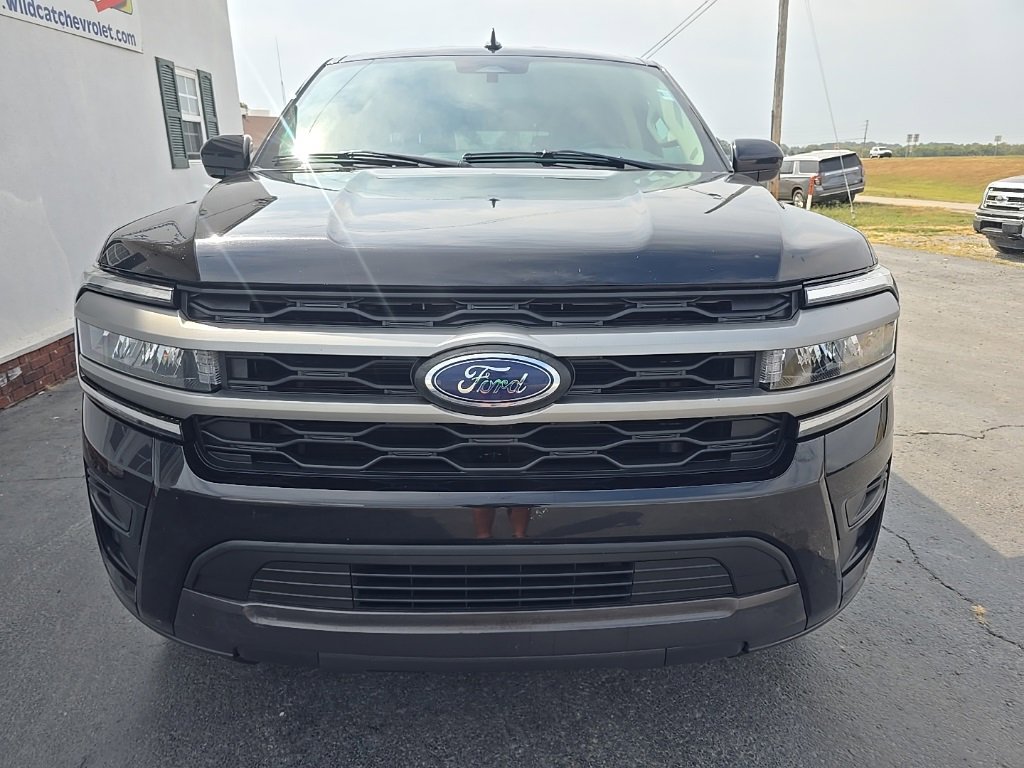 Used 2024 Ford Expedition Max XLT image 10