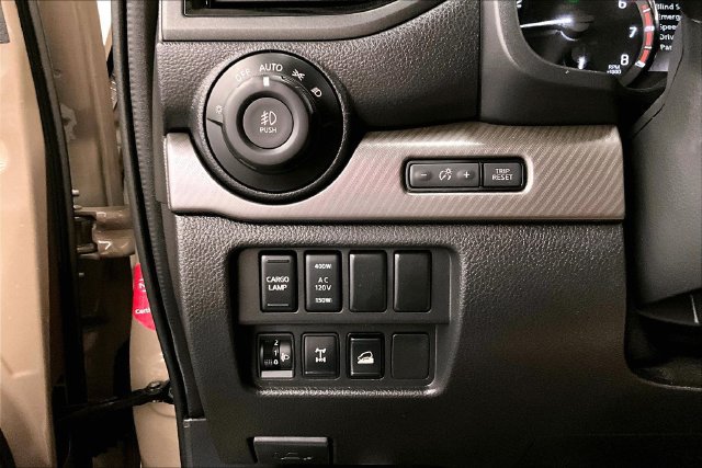 Used 2024 Nissan Titan PRO-4X w/ Pro-4x Utility Package AWD/4WD image 40