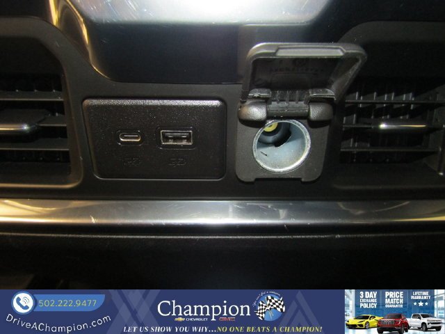 Used 2022 Chevrolet Silverado 3500 High Country w/ Safety Package II AWD/4WD image 30