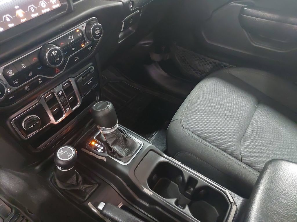 Used 2022 Jeep Gladiator Sport AWD/4WD image 25