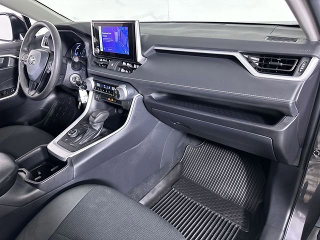 Used 2025 Toyota RAV4 LE image 30