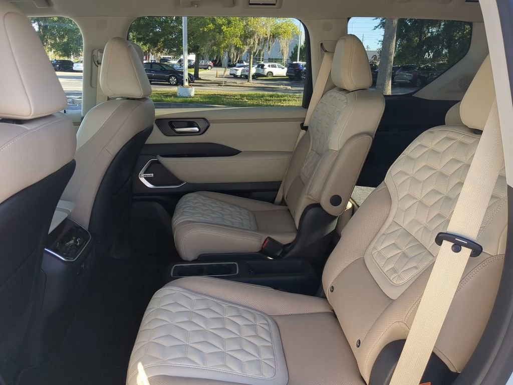 New 2026 Nissan Armada Platinum Reserve image 12