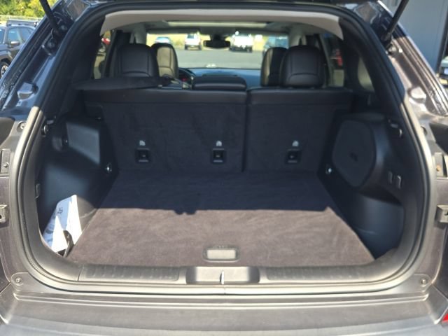 Used 2021 Jeep Cherokee Latitude Lux w/ Sun & Sound Group AWD/4WD image 18