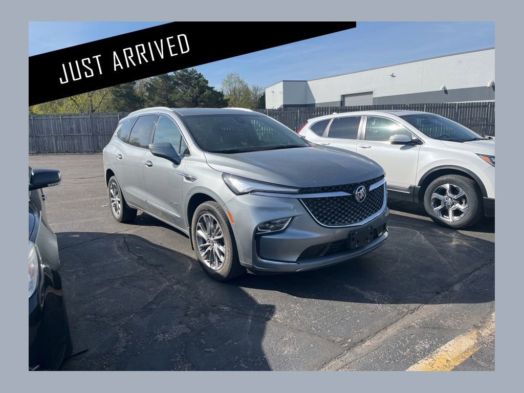 Used 2024 Buick Enclave Avenir w/ Avenir Technology Package AWD/4WD image 1