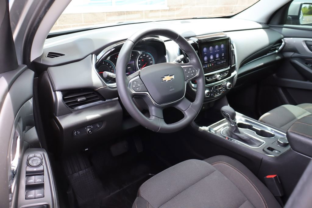 Used 2021 Chevrolet Traverse LT FWD image 12