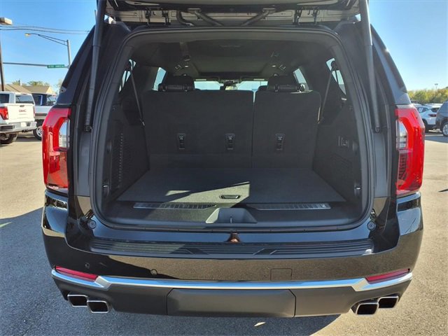 New 2026 GMC Yukon XL Denali w/ Sun & Power Step Package image 31