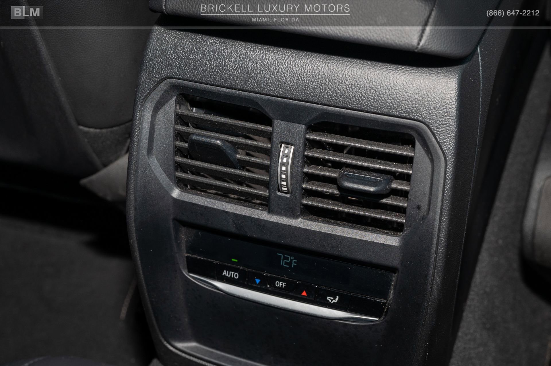 Used 2024 BMW M440i Convertible w/ Shadowloine Package image 23