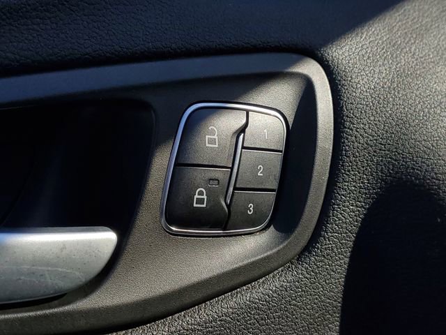 Used 2019 Ford Escape Titanium w/ U9j03 - Titanium Tow Package image 12