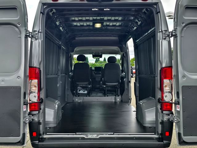 Used 2025 RAM ProMaster 2500 w/ Quick Order Package 22H SLT+ FWD image 22