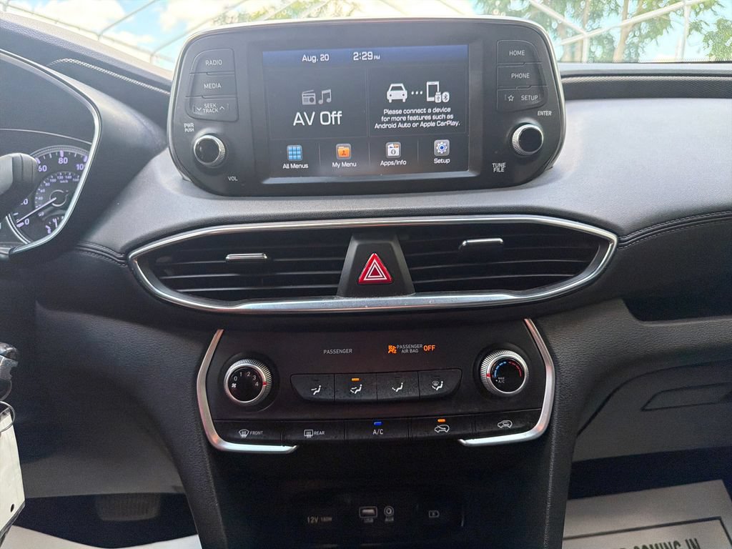 Used 2020 Hyundai Santa Fe SE FWD image 19