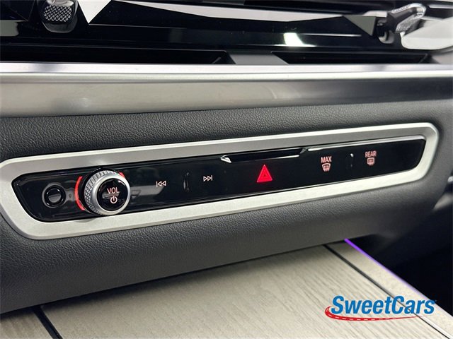 Used 2023 BMW X7 M60i w/ Executive Package image 33