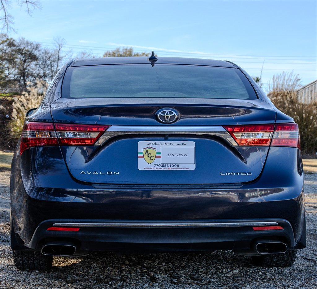 Used 2017 Toyota Avalon Limited FWD image 4