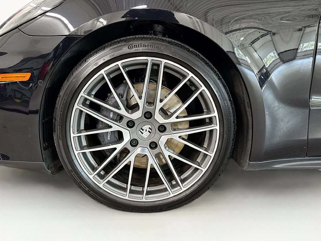 Used 2025 Porsche Panamera 4 AWD/4WD image 37