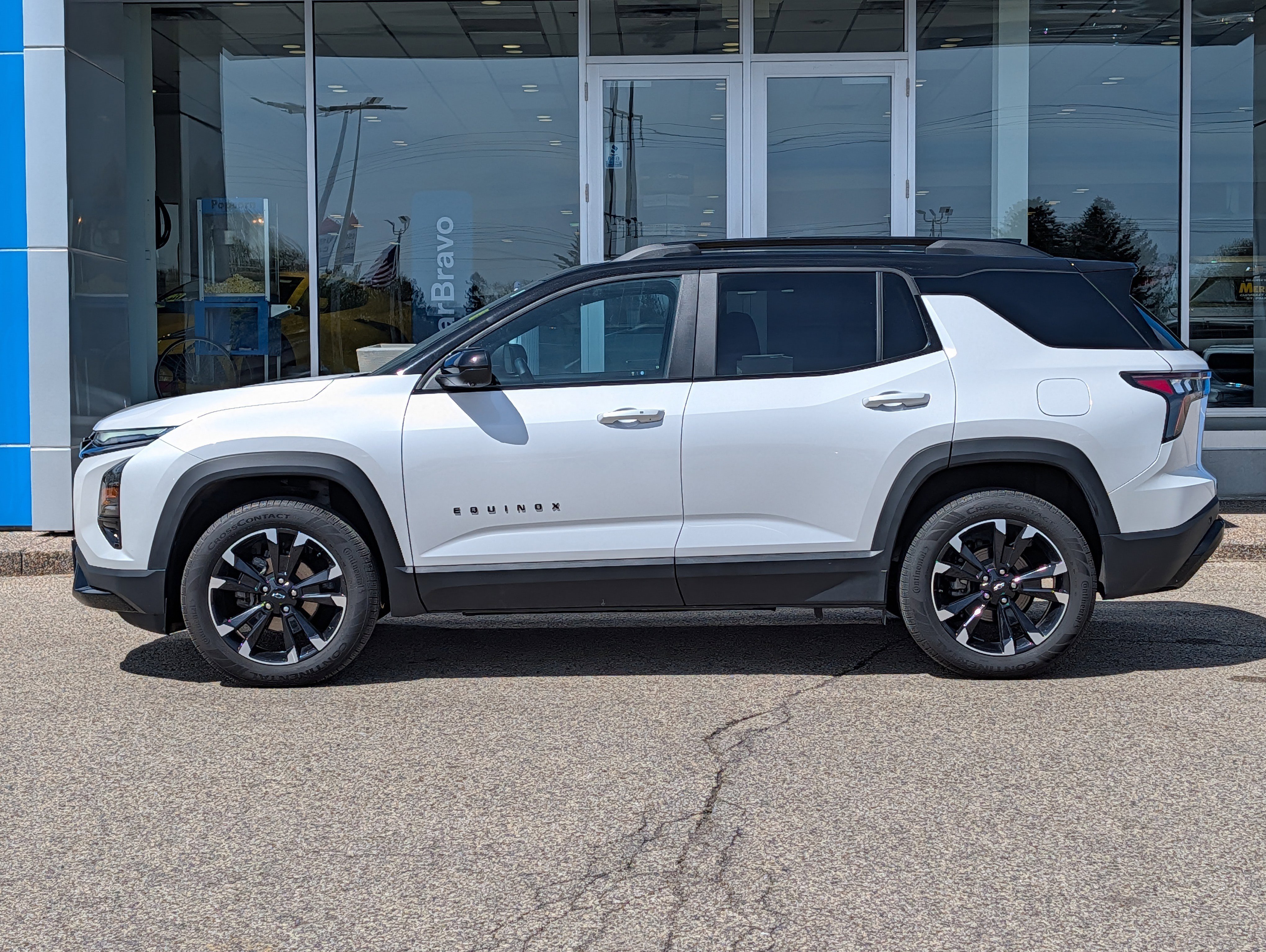 Certified 2025 Chevrolet Equinox RS w/ Safety and Technology Package AWD/4WD image 5