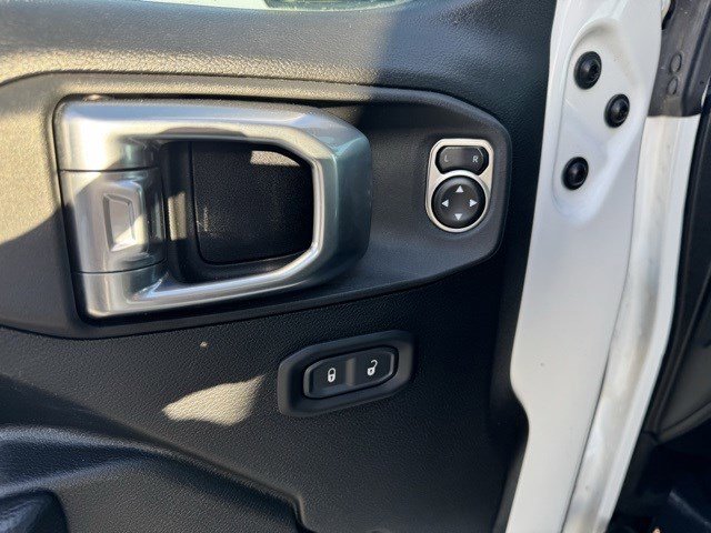 Used 2024 Jeep Wrangler Unlimited Rubicon image 12