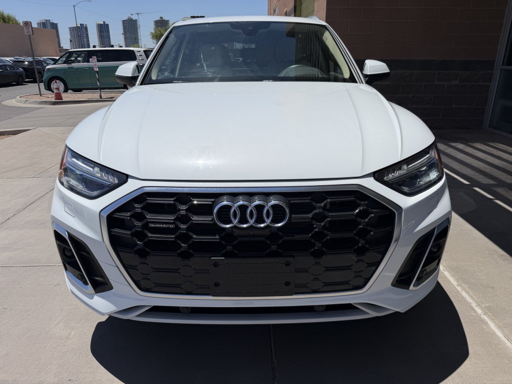 Used 2024 Audi Q5 e Prestige w/ Prestige Package AWD/4WD image 10