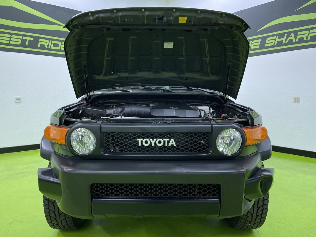 Used 2011 Toyota FJ Cruiser 4WD w/ Trail Teams Special Edition image 4